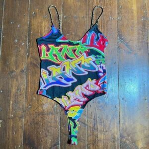 Just Polly NY, Polly & Ester Grafiti Printed Woven Chain Strap Bodysuit, Large